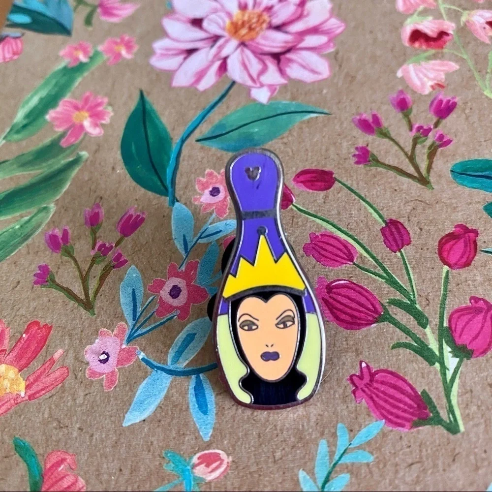 🌿 Evil Queen Pin